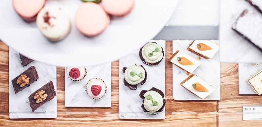 candy-on-bone-02-slider