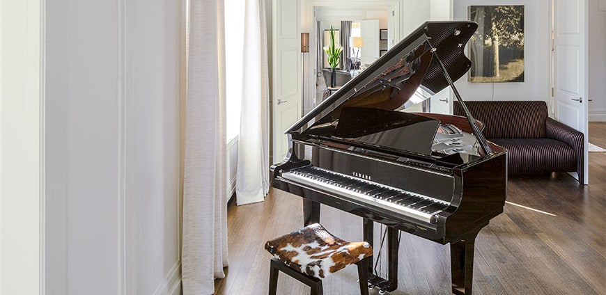 mark-penthouse-07-slider