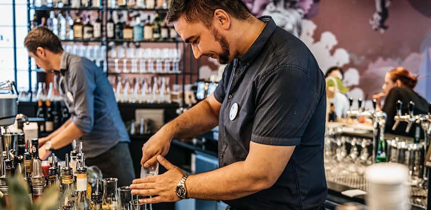 rp204-white-monkey-03-slider