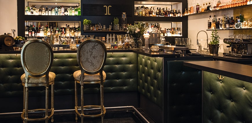 rp206-red-bull-02-slider