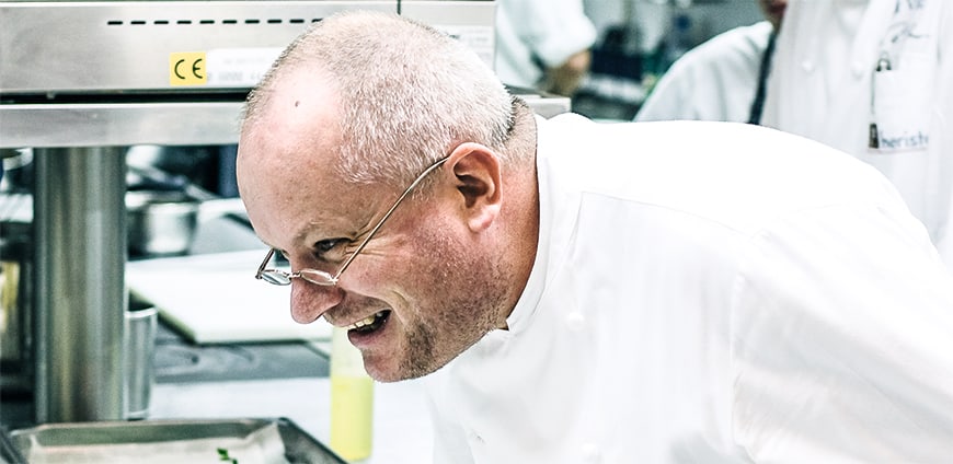 rp208-coverstory-02-slider