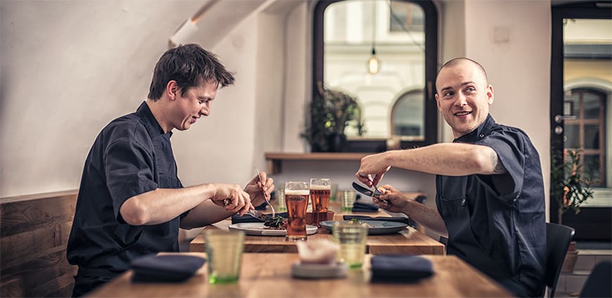 rp208-muto-01-slider