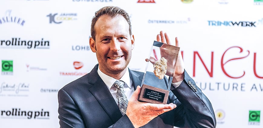 rp208-vineus-02-slider