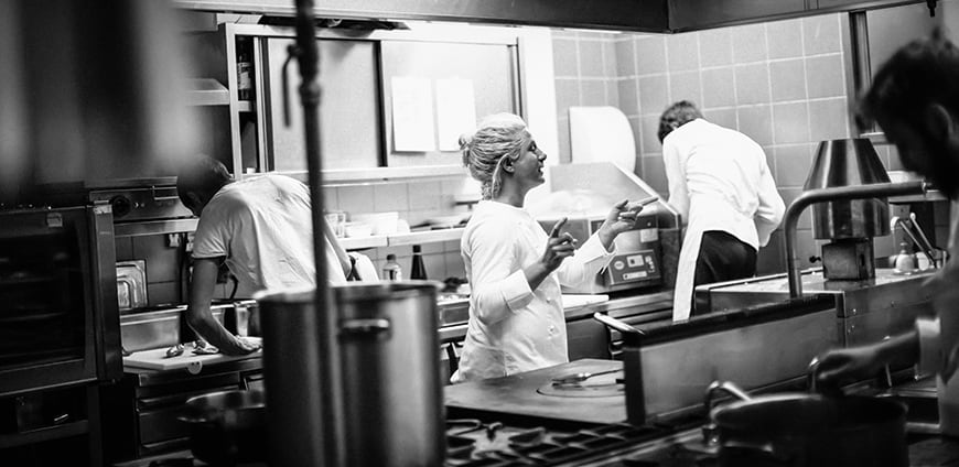 rp213-coverstory-05-slider