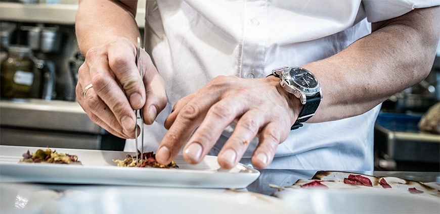 rp213-hangar7-02-slider