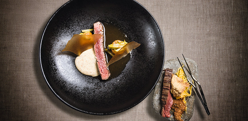 rp220_coverstory_slider2