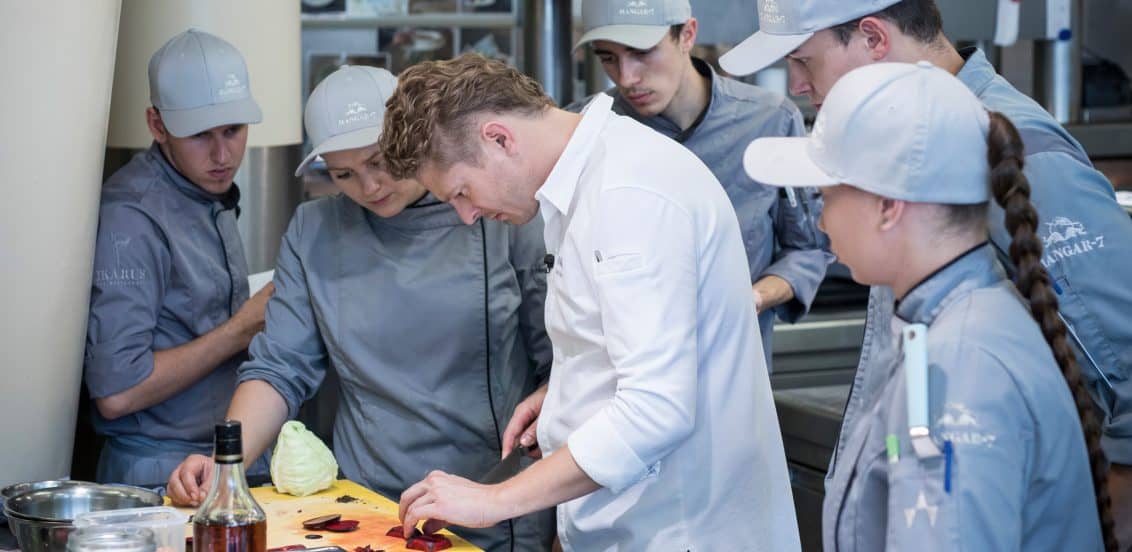 rp238_hangar-7_slider-6-1132x552