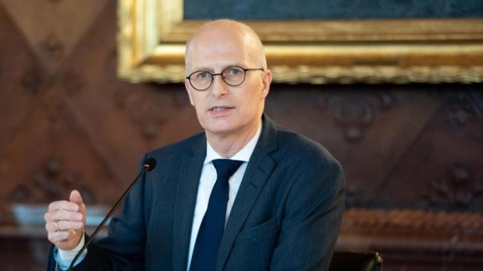 tschentschner-hamburg-bürgermeister