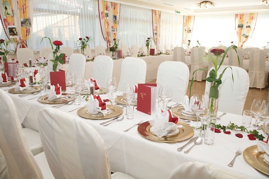 MDBMIGdhc3Rob2Ygd2FsemwgaG9jaHplaXRzdGFmZWwuanBn