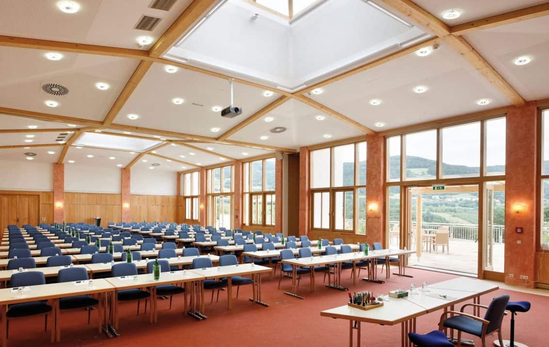 Seminarraum_Jelinek_und_Frischmuth-1132x715