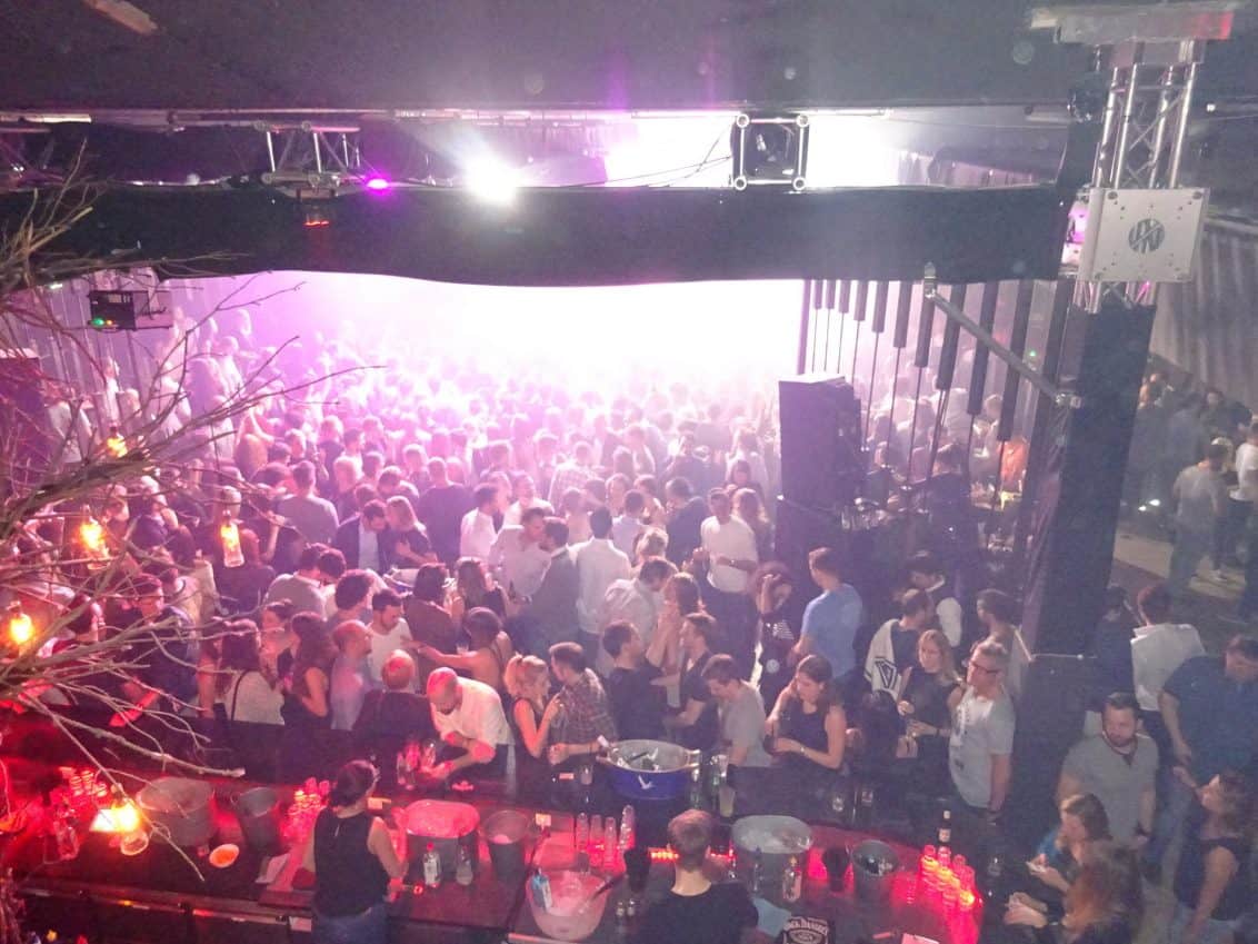 11644995_XXL-1132x849