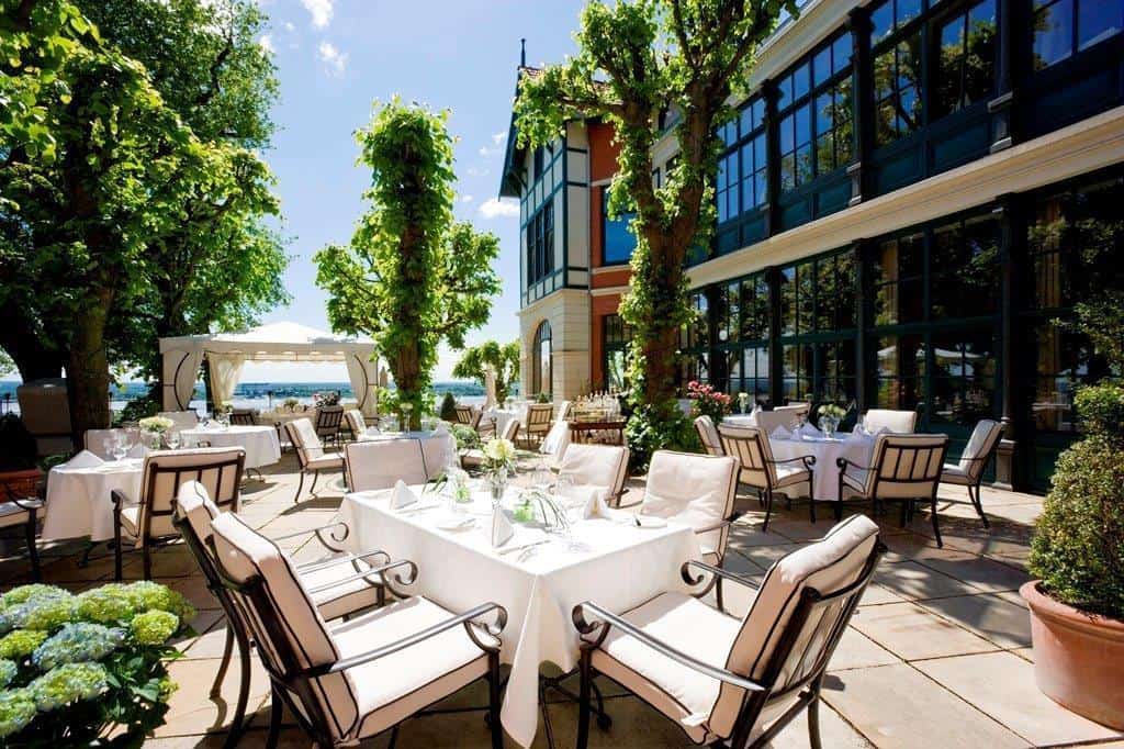 Karlheinz Hauser schließt den Süllberg