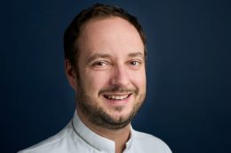 Franz-Josef_Unterlechner_culinarytimepieces_©-Annette-Sandner_web-e1649683303220-260x173