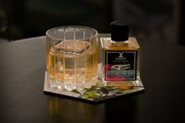 House-of-Suntory-Bottled-Cocktails-mit-Roku-Haku-und-Toki-6-e1656508509966-260x173