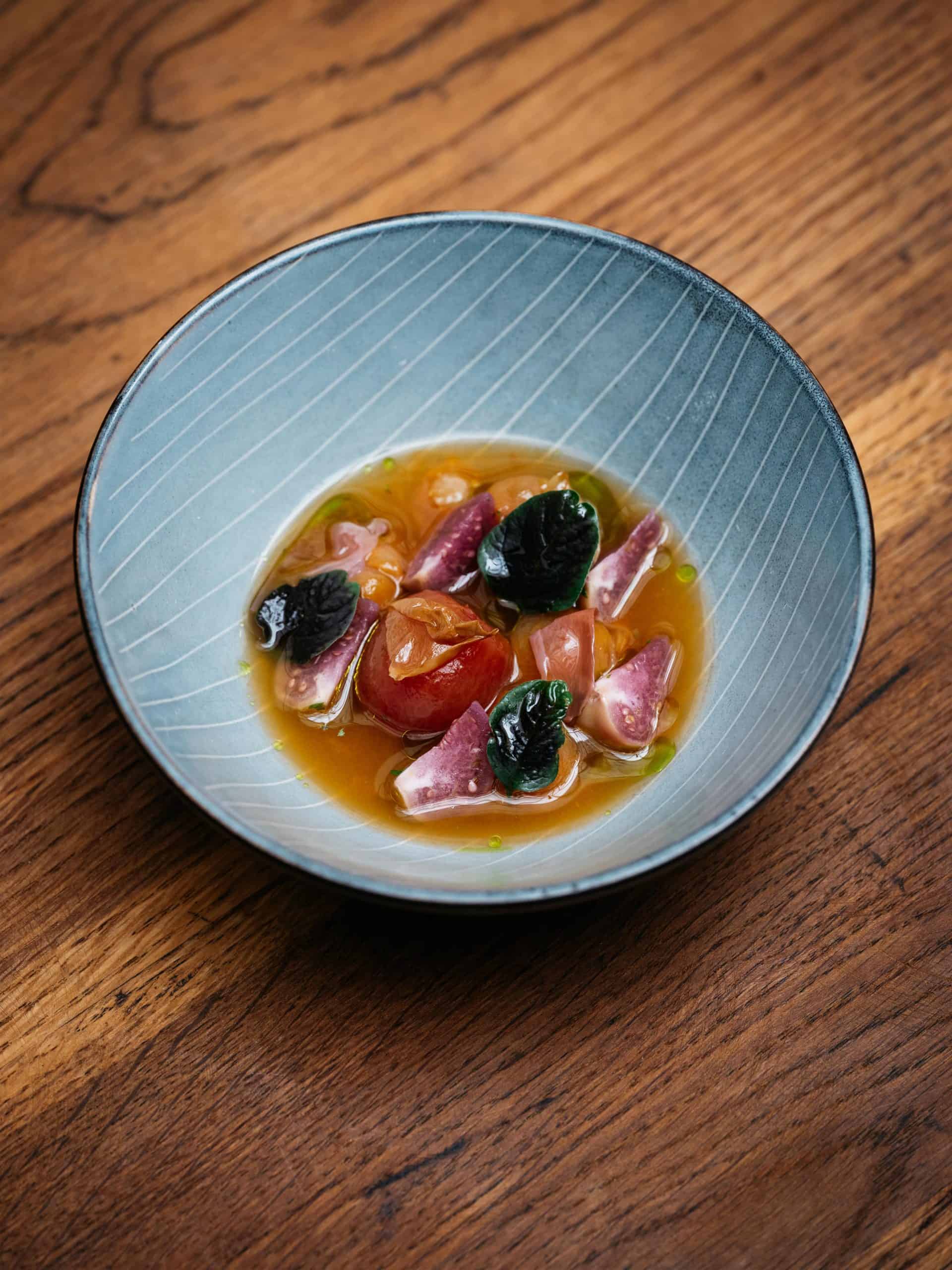 15_TIAN_Bistro_am_Berg_Zuers_c_Ingo_Pertramer-scaled