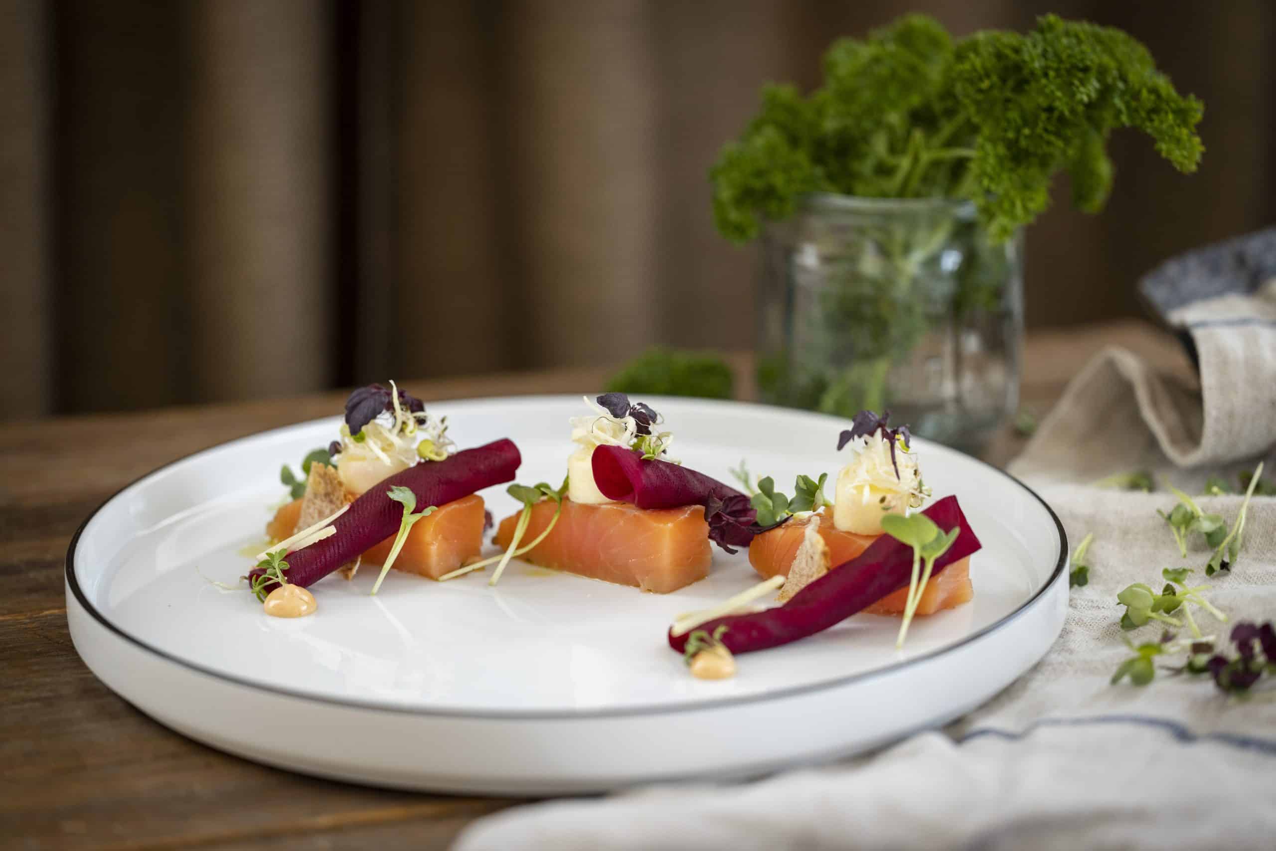 Naturküche-saisonal-c-Almwellness-Hotel-Pierer-Harald-Eisenberger-scaled