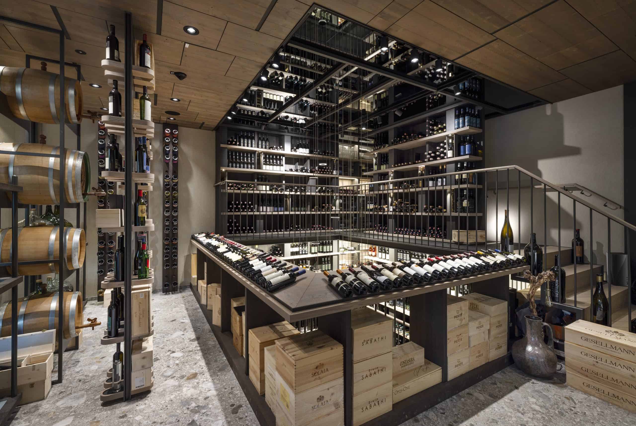 Weintresor-c-Almwellness-Hotel-Pierer-Harald-Eisenberger-scaled