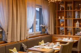 Hotel-Kanzler-Fruehstuecksraum-260x173