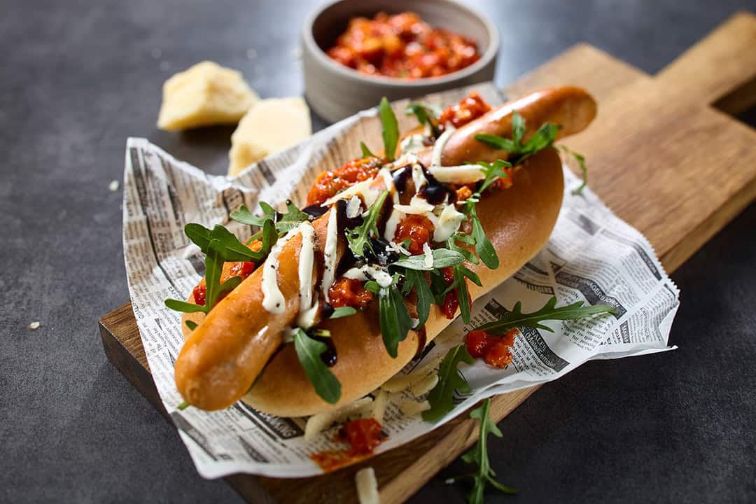 Advertorial_1080x720px_Lachsbratwurst_Hot-Dog_Rezept_049