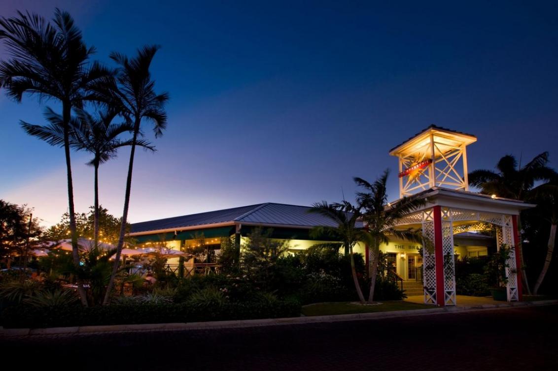 Food & Beverage Server bei The Brasserie Cayman Islands in Grand