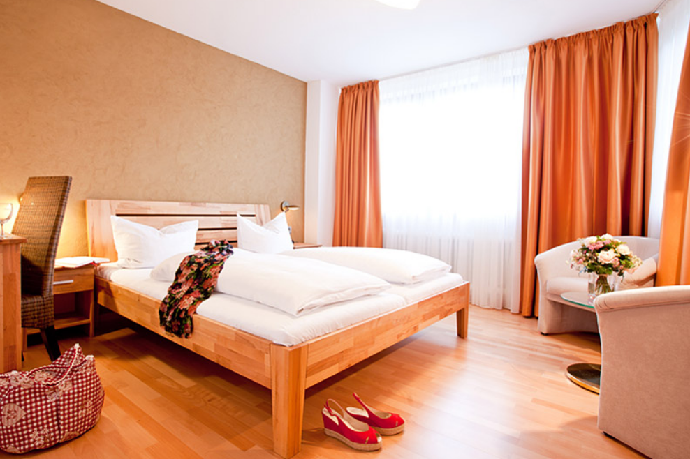 Hotel Restaurant Sonne St Peter Sonne St. Peter Hotel Restaurant - Rolling Pin