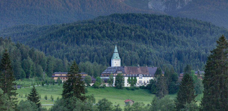 Elmau-hotel1