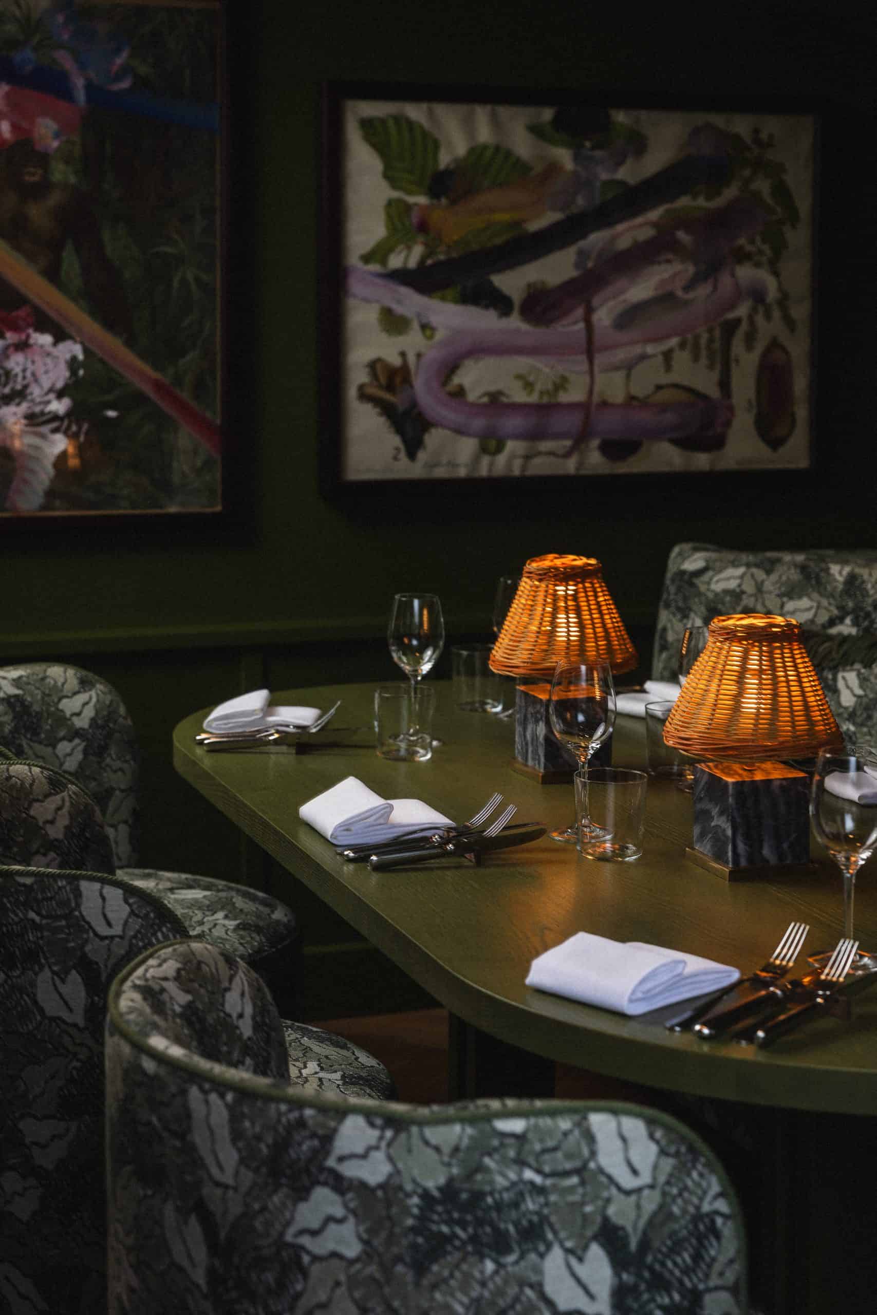 Buech_neueStube-1-scaled